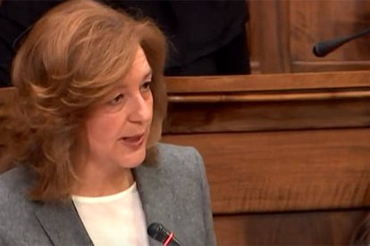 Carina Mejías durante una de sus intervenciones en la cuestión de confianza.