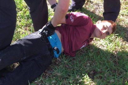 Nikolas Cruz en una foto difundida por la cadena WSVN-7.