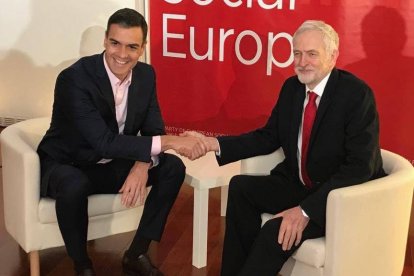 Sánchez y Corbyn, este sábado en Madrid