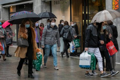 Este es el último domingo de apertura de centros comerciales hasta el Viernes Santo / FOTO: María José López / Europa Press