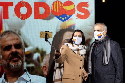 Arrimadas y Carrizosa en un acto de campaña.