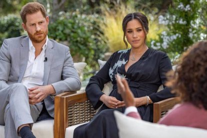 Harry y Meghan en la entrevista con Oprah Winfrey.