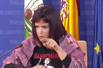 Teresa Rodríguez este lunes en el Parlamento de Andalucía.