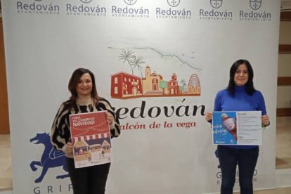 Nely Ruiz, alcaldesa de Redovan acompañada de Maite Martinez en la presentación de La Feria del comercio de Navidad