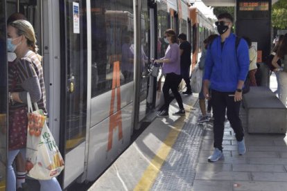 El Consell implantará una tarjeta única para las distintas modalidades de transporte de viajeros