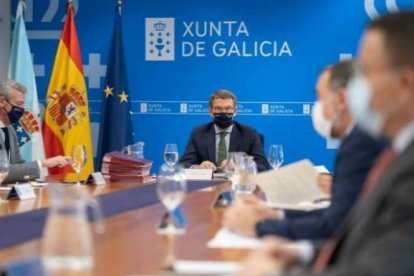 Alberto Núñez Feijóo en la reunión del gobierno gallego.