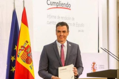 Pedro Sánchez presumiendo de sus cumplimientos en su balance de año