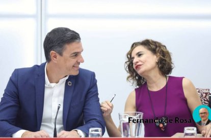 Pedro Sánchez y María Jesús Montero