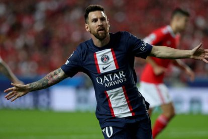 Messi, celebrando el gol que marcó el miércoles en Lisboa con el PSG.