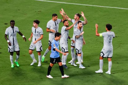 Sergio Ramos, junto al resto de sus compañeros en el amistoso de ayer en Japón.