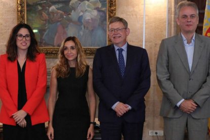 Aitana Mas, Isaura Navarro, Ximo Puig y Héctor Illueca