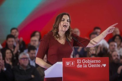 La candidata a la alcaldía de Valencia y vicealcaldesa de Valencia, Sandra Gómez, interviene durante el acto de presentación de los candidatos socialistas a las alcaldías españolas / Rober Solsona