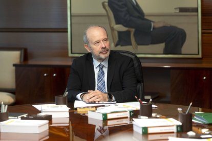 El juez Juan Carlos Campo Moreno en el primer Pleno jurisdiccional Tribunal Constitucional, a 24 de enero de 2023, en Madrid.