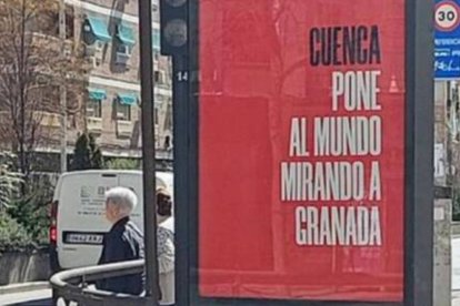 Marquesina en Granada con el cartel del PSOE.