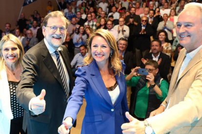 Marta Barrachina, Mariano Rajoy, Begoña Carrasco y Alberto Fabra