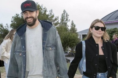 Parece que Piqué no podrá estar con sus hijos en la boda de su hermano... pero sí con Clara Chía.