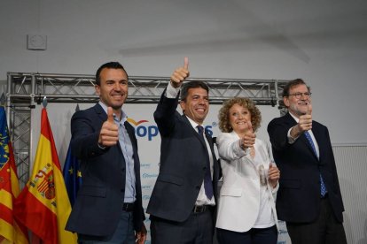 Vicent Mompó, presidente del PP de la provincia de Valencia, Carlos Mazón, candidato del PPCV a la Generalitat, Amparo Folgado, candidata del PP a la alcaldía de Torrent, y Mariana Rajoy, expresidente del Gobierno - PPCV