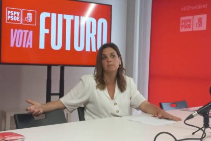 La candidata del PSOE de Valencia, Sandra Gómez, comparece por el caso de la detención de un miembro de su lista.