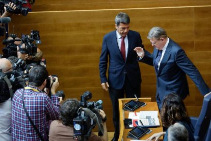 Ximo Puig y Carlos Mazón el día del pleno de constitución de Les Corts Valencianes - CORTS VALENCIANES