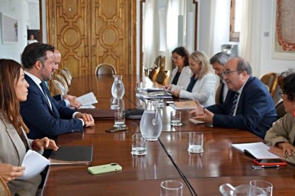 Reunión entre el Ayuntamiento de Elche y el Ministerio de Cultura