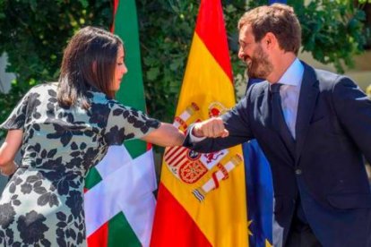 Arrimadas y Casado, el día en que suscribieron su pacto estratégico en el País Vasco.