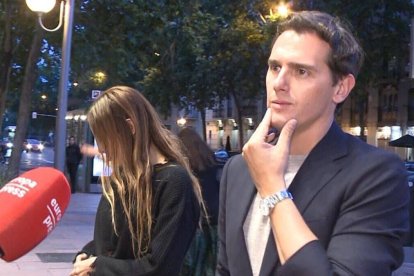 Albert Rivera no estuvo atento a la entrevista de Malú en Cuatro