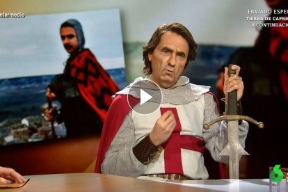 Raúl Pérez, imitando a Aznar en El Intermedio.