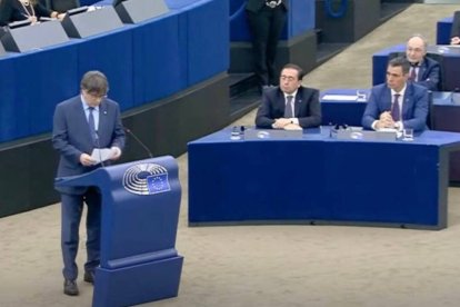 Puigdemont ante Sánchez en el Parlamento Europeo