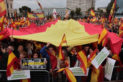 Cien mil personas protestan en Madrid contra la amnistía