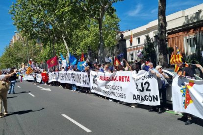 Abogados valencianos durante la manifestación frente al Ministerio de Seguridad Social