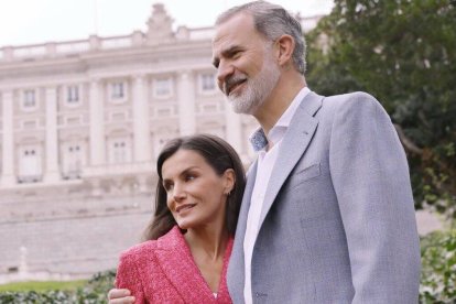 El regalo de Don Felipe a Doña Letizia sigue dando mucho que hablar.