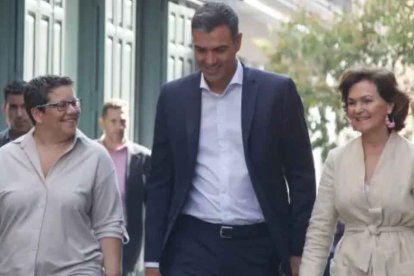 Isabel García junto a Pedro Sánchez