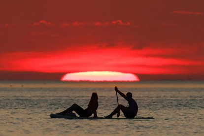 Cuanto más se desconecta de la oficina y más se relaja uno luego más se rinde en el trabajo según múltiples estudios. Photo: Artem Priakhin/SOPA Images via ZUMA Press Wire/dpa
Artem Priakhin/SOPA Images via Z / DPA
25/7/2024 ONLY FOR USE IN SPAIN