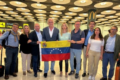 Los miembros del Partido Popular deportados de Venezuela llegaron a Barajas