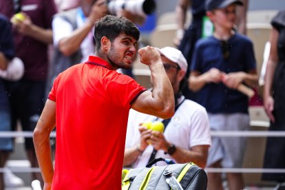 Carlos Alcaraz, celebrando un punto en su parte ante Auger-Alliassime.