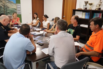 Reunión de equipo para la preparación de las fiestas patronales