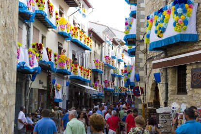 Calles de Morella engalanadas por el Sexenni