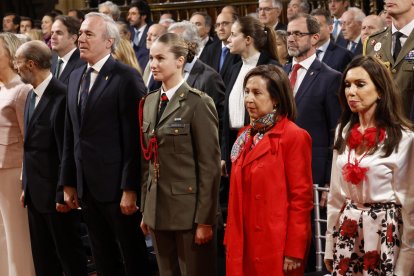 Leonor y Margarita Robles, con Jorge Azcón el pasado 21 de mayo.