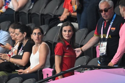 La Reina Letizia, el pasado 1 de agosto en París junto al presidente del COE, Alejandro Blanco.