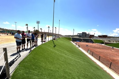 Visita al torneo de tenis “David Ferrer Tennis Europe
Junior Tour” con Gonzalo Morell, gerente Academia Tenis, Sergio Villalba, concejal de Deportes y Bernabé Cano, alcalde de La Nucía