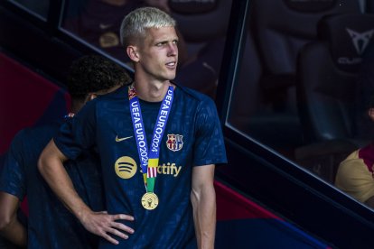 Dani Olmo, con la medalla de la Eurocopa.