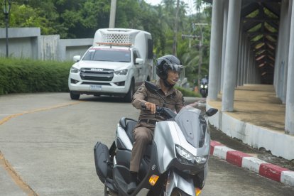 Daniel Sancho llegando a la Corte de Samui este 29 de agosto.