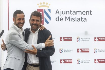 El president de la Generalitat, Carlos Mazón, realiza una visita institucional a Mislata