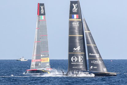 Luna Rossa Prada Pirelli (ITA) and Orient Express Racing Team (FRA) during the 37th America's Cup 2024, Louis Vuitton Cup, Round Robin 1 & 2 on August 29, 2024 in Barcelona, Spain - Photo Norberto Maccagno / LiveMedia / DPPI