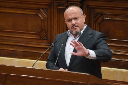 Alejandro Fernández en el Parlament