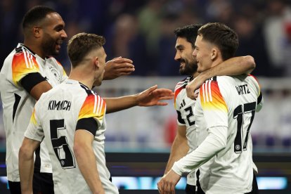 Tah y Kimmich celebran un gol con Alemania.