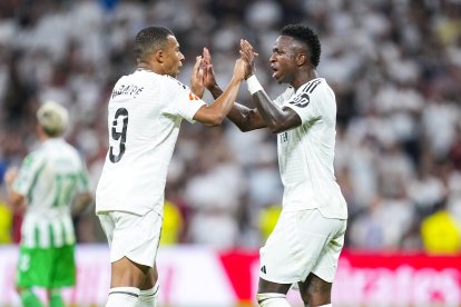 Kylian Mbappe y Vinicius Junior