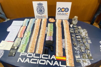 Material decomisado por la Policía Nacional