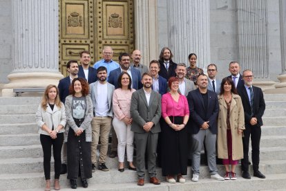 50 diputados y diputadas llevan al Tribunal Constitucional la ley educativa valenciana de Carlos Mazón