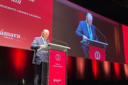 El presidente de Cámara Valencia, José Vicente Morata, durante la Noche de la Economía Valenciana

REMITIDA / HANDOUT por CÁMARA VALENCIA (X)
Fotografía remitida a medios de comunicación exclusivamente para ilustrar la noticia a la que hace referencia la imagen, y citando la procedencia de la imagen en la firma
30/9/2024